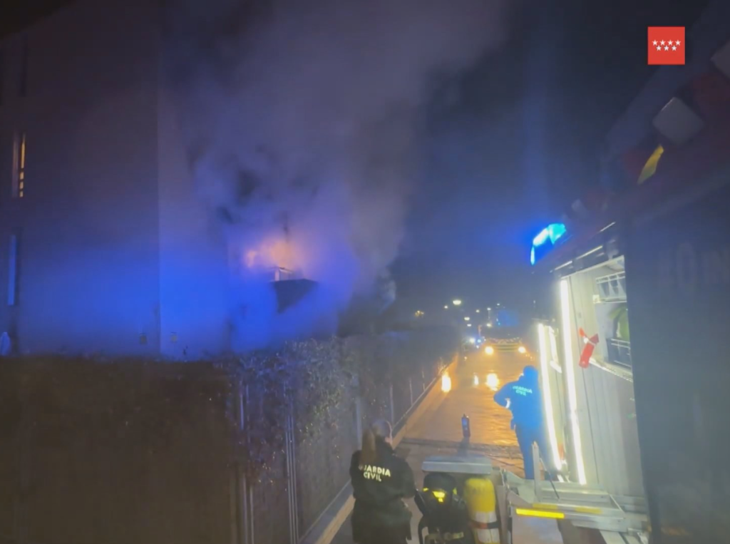 Incendio en Boadilla del Monte: madre y su hijo luchan por sobrevivir